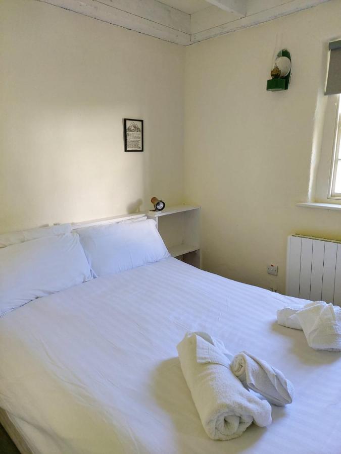 Corofin Lake Cottages Esterno foto