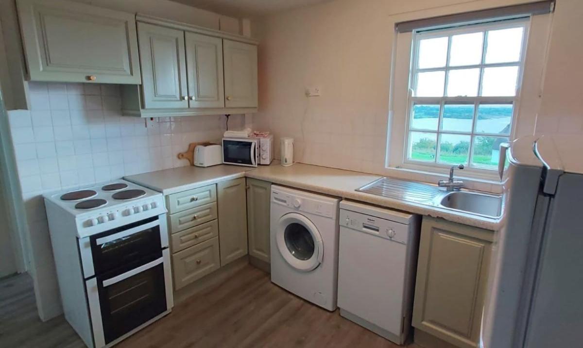Corofin Lake Cottages Esterno foto