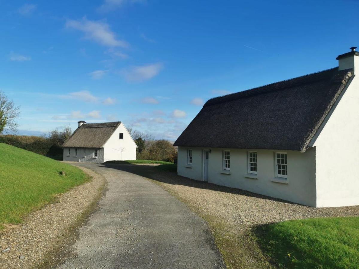 Corofin Lake Cottages Esterno foto